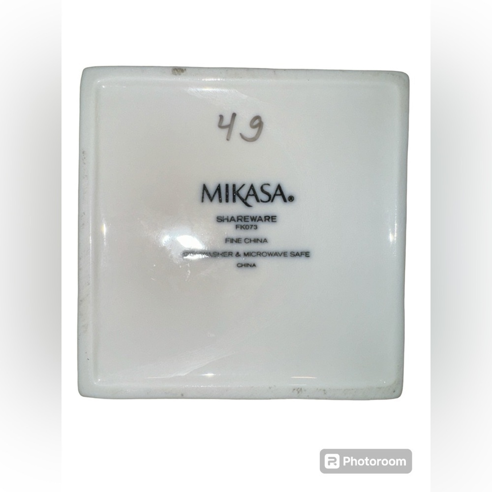 Mikasa Ceramic Container - Picture 3 of 3